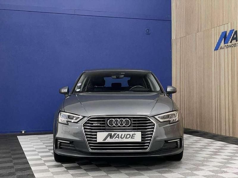 Occasion Audi A3 Design 150 ch (110 kW) 2020 Gris Berline