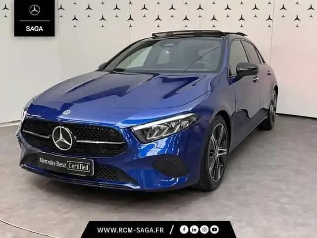 Bleu Occasion 2025 Mercedes A180 Progressive Berline | 35 800 € (Prix juste) - Image 1/4