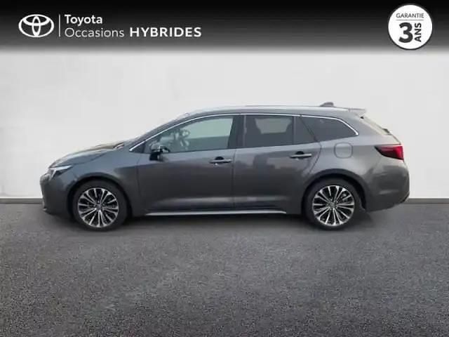 Occasion Toyota Corolla Design 98 ch (72 kW) 2024 Gris Break