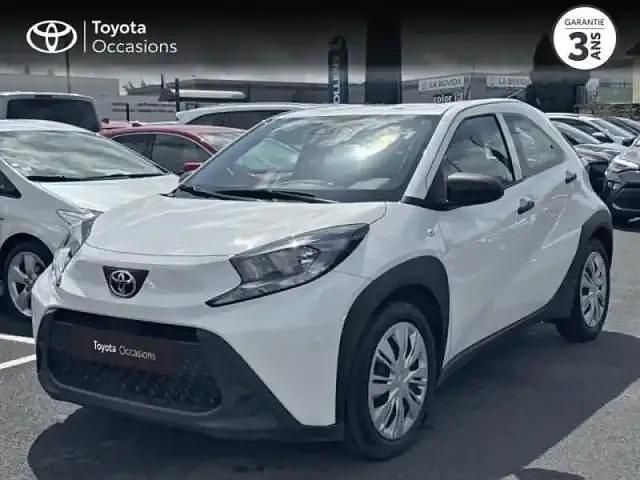 Blanc Utilisé 2023 Toyota Aygo X Business Edition SUV | 13 980 € - Image 1/4