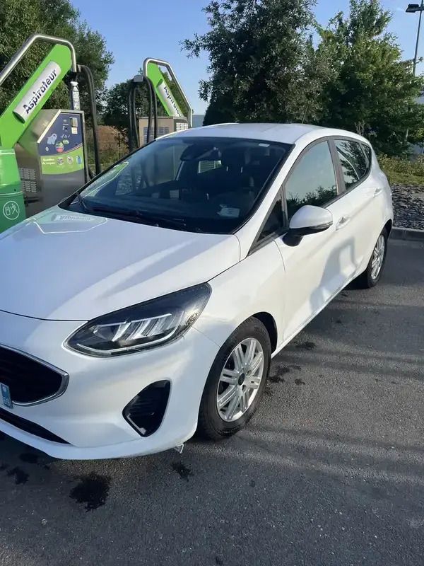 Utilisé 2022 Ford Fiesta Cool & Connect Citadine | 12 850 € (Super prix) - Image 1/4