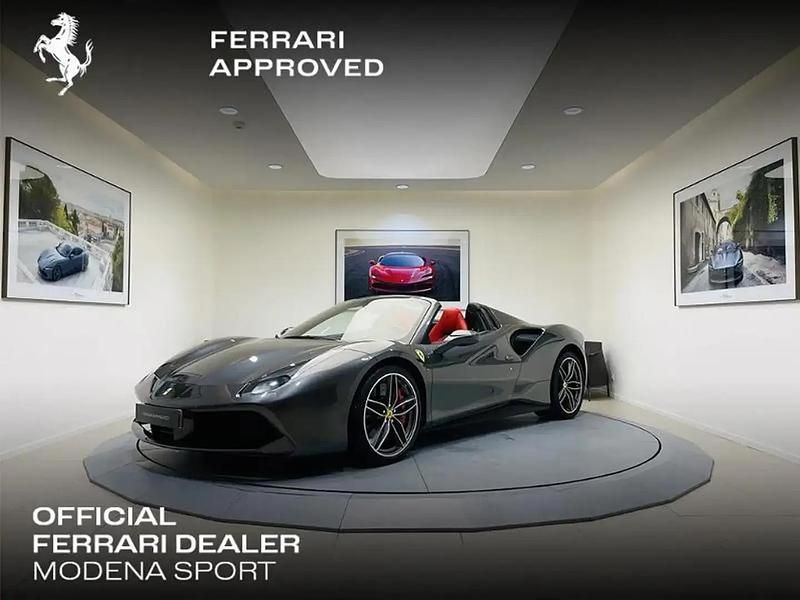 Gris Occasion 2017 Ferrari 488 Cabriolet | 259 900 € - Image 1/4