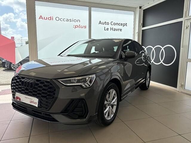 Gris chronos métallisé Utilisé 2024 Audi Q3 Sportback S-Line SUV | 54 990 € - Image 1/4