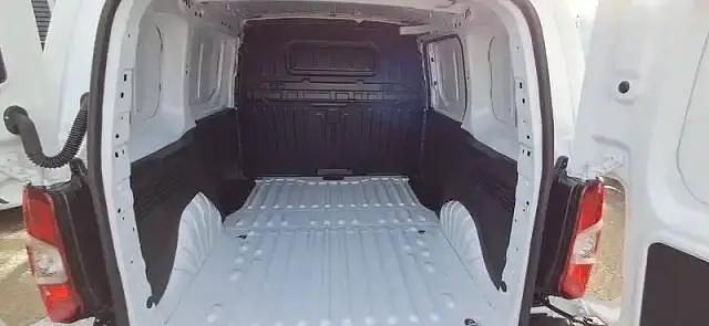 Nouvelle Opel Combo S 2025 Blanc icy Berline