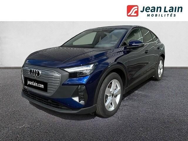 Bleu navarre métallisé Utilisé 2024 Audi Q4 Sportback e-tron Business SUV | 69 337 € - Image 1/4