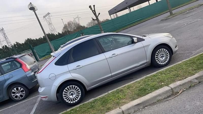 Utilisé 2009 Ford Focus Ghia Berline | 2 500 € (Super prix) - Image 1/2