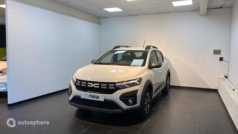 Blanc Utilisé 2023 Dacia Sandero Expression Citadine | 14 999 € (Prix juste) - Image 1/4