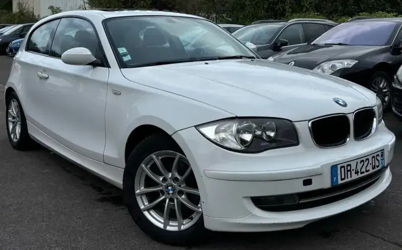 Blanc Utilisé 2008 BMW 118 Sport Line Citadine | 6 999 € (Prix cher) - Image 1/4