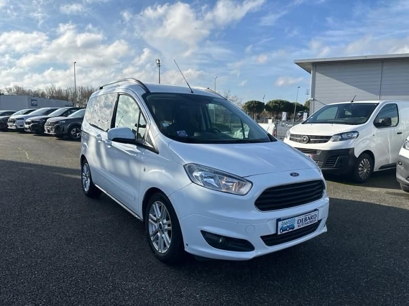 Occasion Ford Tourneo Titanium 100 ch (73 kW) 2017 Van