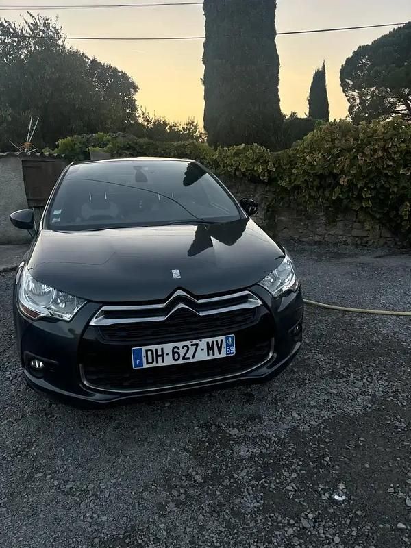 Utilisé 2014 Citroën DS4 So Chic Citadine | 7 500 € - Image 1/4