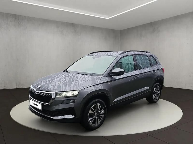 Gris Utilisé 2022 Skoda Karoq Tour SUV | 26 400 € - Image 1/4