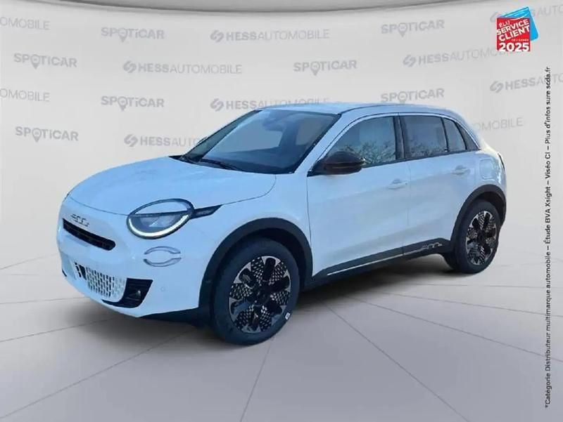 Blanc Utilisé 2024 Fiat 600 La Prima SUV | 29 499 € (Prix assez cher) - Image 1/4