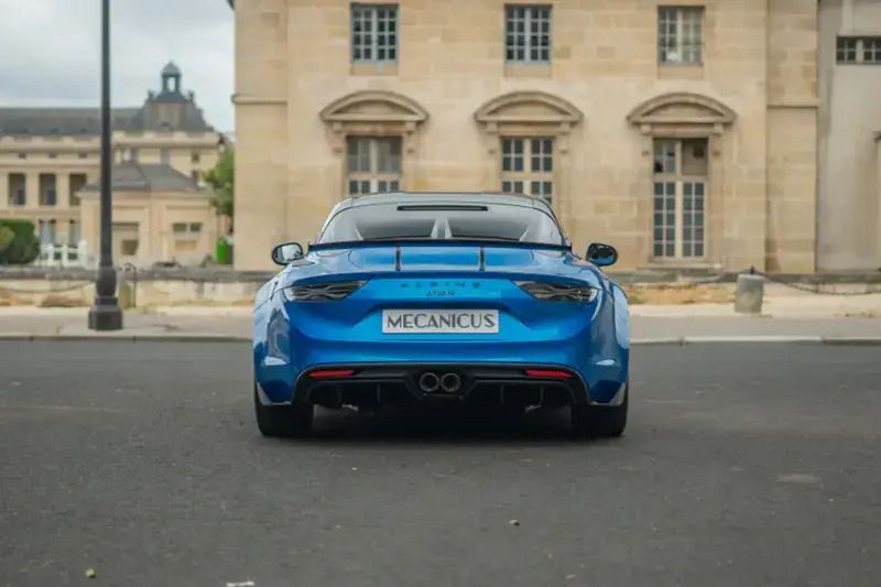 Image 2/4