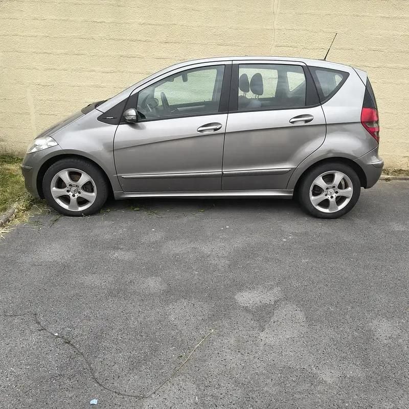 Image 2/4