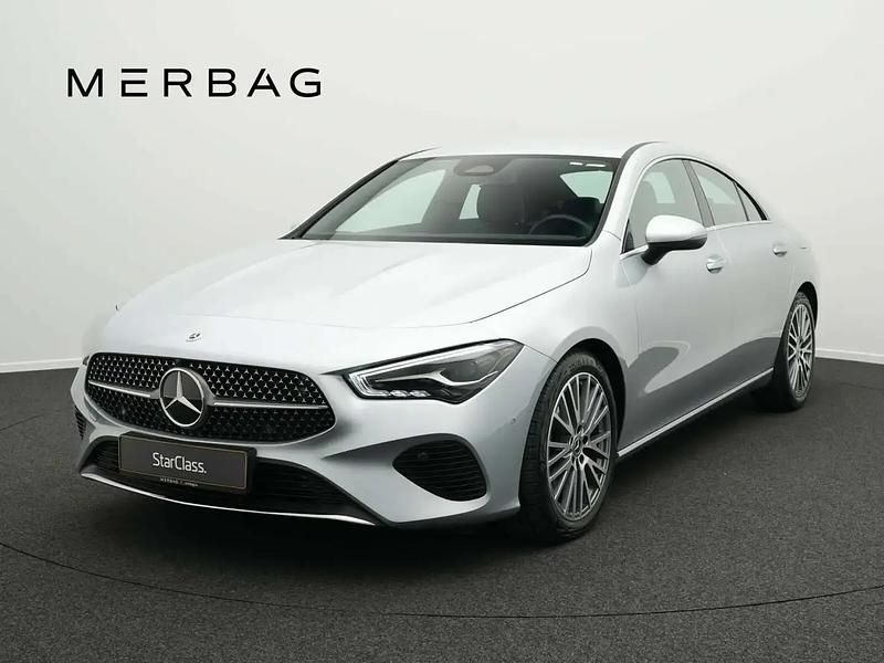 Argent Utilisé 2024 Mercedes CLA180 Progressive Berline | 33 835 € (Prix juste) - Image 1/4