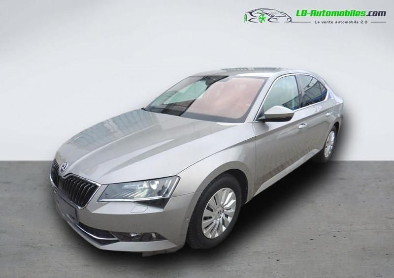 Utilisé 2016 Skoda Superb Berline | 21 800 € (Bon prix) - Image 1/4