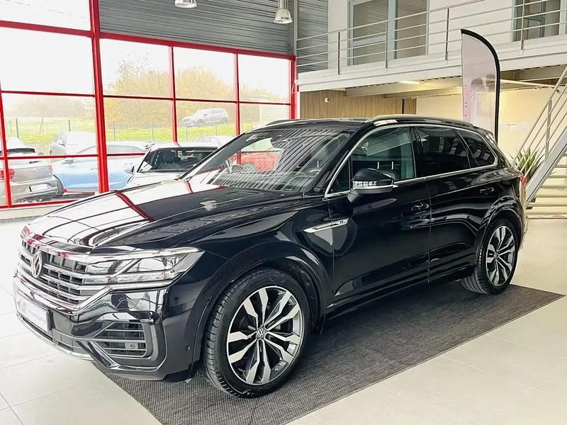 Noir Occasion 2018 VW Touareg R-line SUV | 45 990 € - Image 1/4