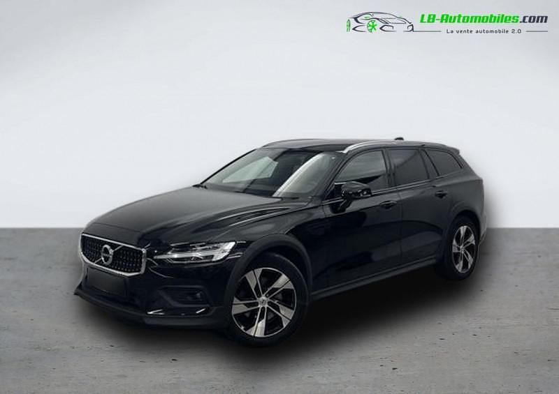 Utilisé 2021 Volvo V60 CC Break | 36 400 € - Image 1/4