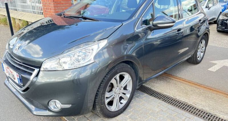 Utilisé 2015 Peugeot 208 Allure Citadine | 7 500 € (Bon prix) - Image 1/4