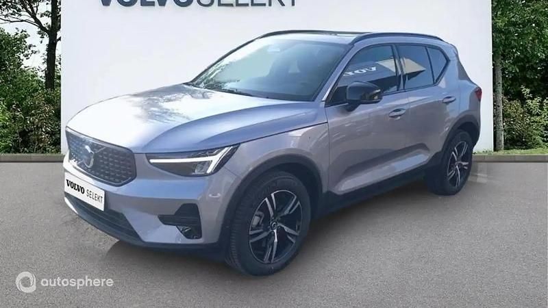 Gris Utilisé 2025 Volvo XC40 SUV | 41 990 € - Image 1/4