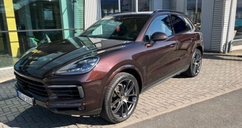 Brun Utilisé 2021 Porsche Cayenne SUV | 88 999 € (Prix assez cher) - Image 1/4