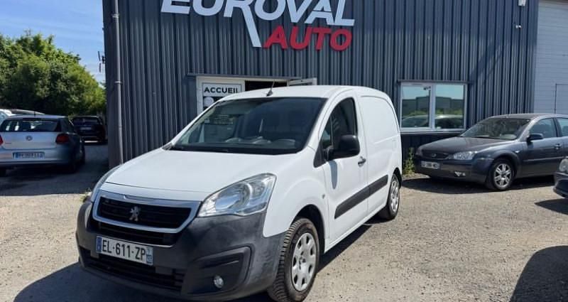 Blanc Utilisé 2017 Peugeot Partner Tepee Monospace | 7 990 € (Bon prix) - Image 1/4