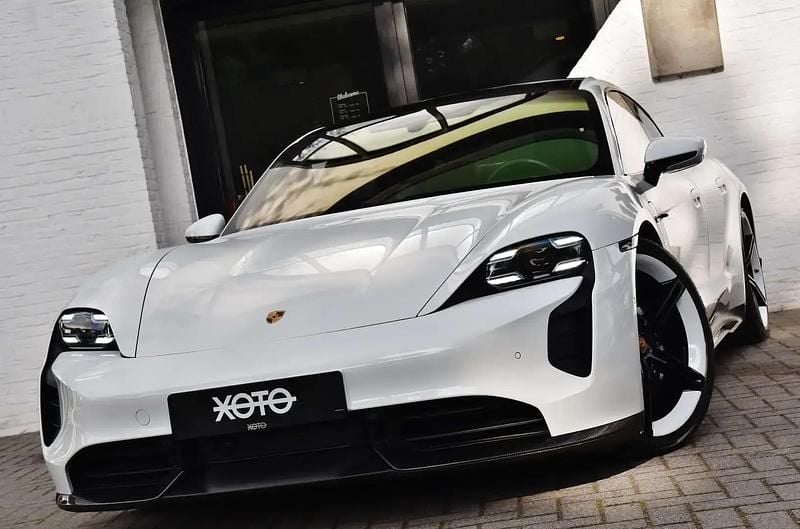Blanc Occasion 2020 Porsche Taycan Turbo S Berline | 68 950 € - Image 1/4