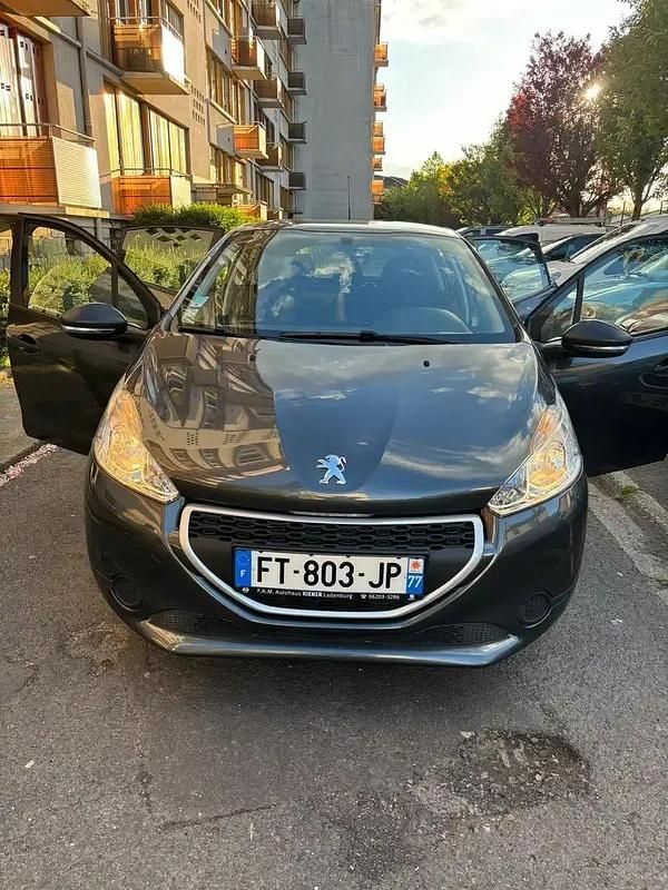Occasion 2013 Peugeot 208 Access Citadine | 5 500 € (Prix juste) - Image 1/4