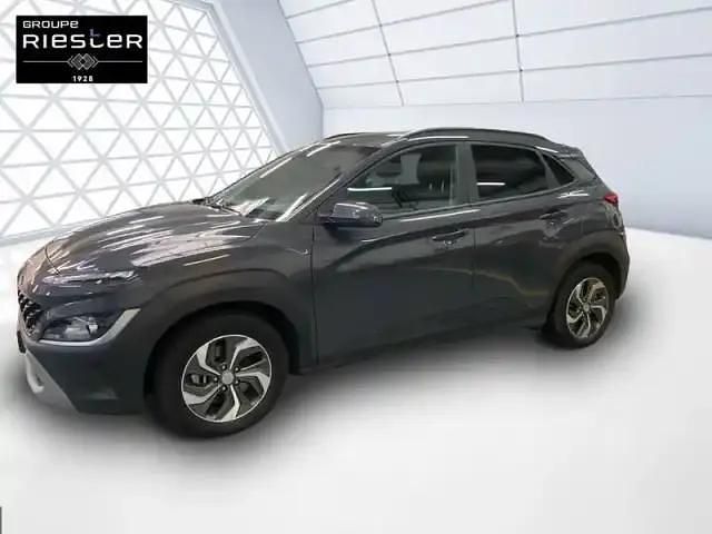 Gris Utilisé 2023 Hyundai Kona SUV | 20 480 € (Prix juste) - Image 1/4