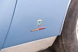 Image 2/4