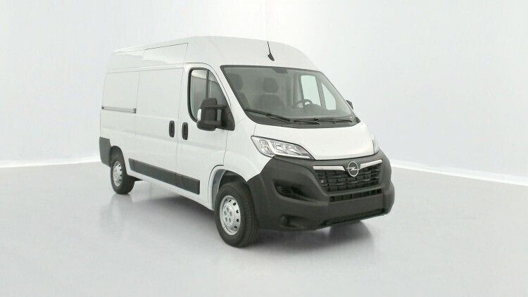 Utilisé 2023 Opel Movano Essentia Van | 30 540 € (Prix cher) - Image 1/1