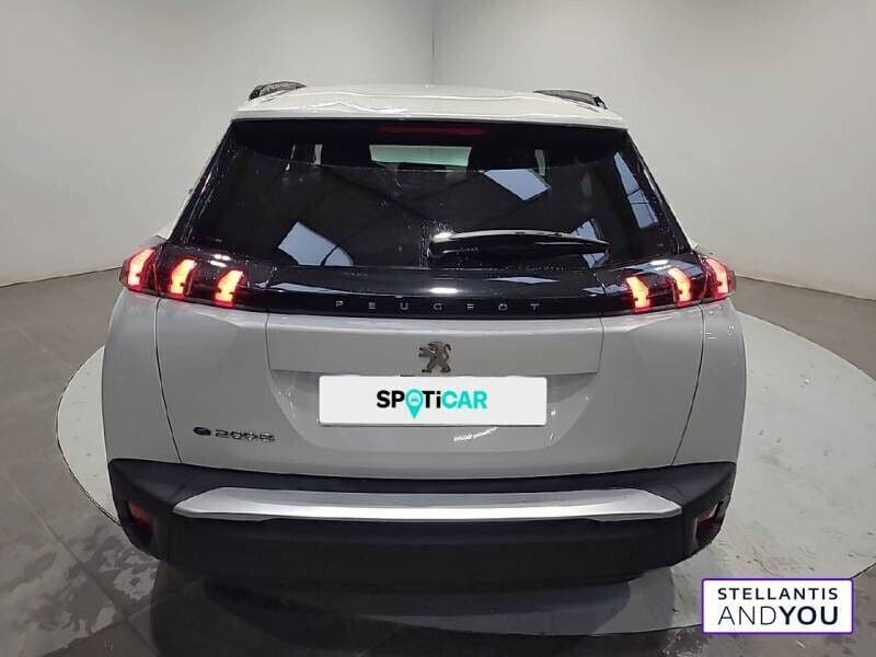 Occasion Peugeot e-2008 Style 100 kW (136 ch) 2022 Blanc SUV