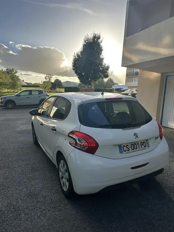 Utilisé 2013 Peugeot 208 Access Citadine | 5 990 € (Prix juste) - Image 1/4