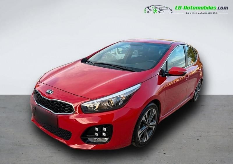 Utilisé 2016 Kia Ceed Berline | 13 900 € (Prix juste) - Image 1/4