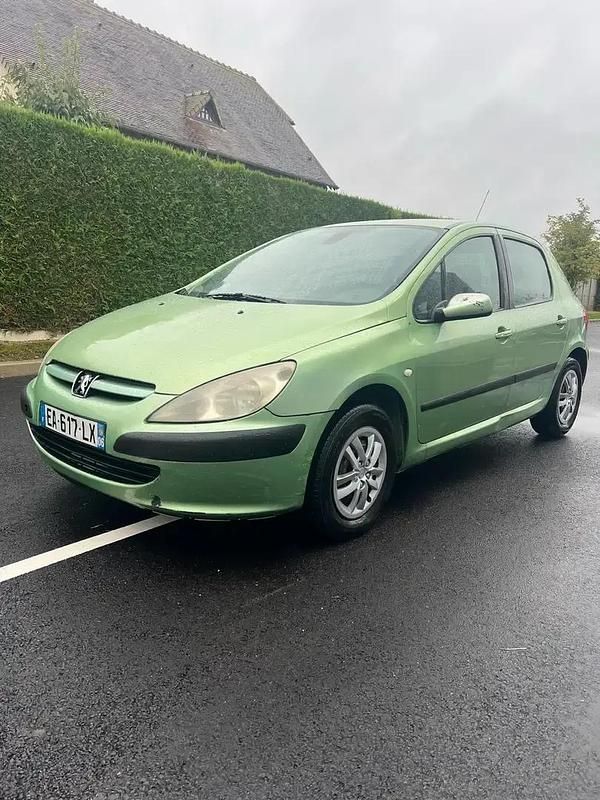 Utilisé 2004 Peugeot 307 Berline | 1 900 € (Bon prix) - Image 1/4