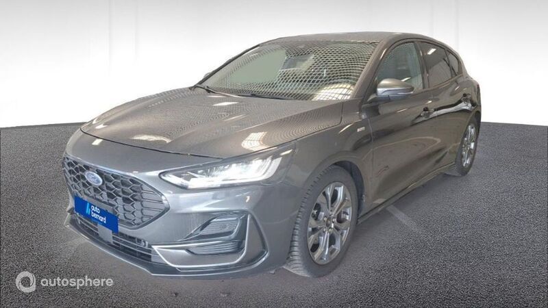 Gris Utilisé 2023 Ford Focus ST-Line Berline | 24 979 € (Prix juste) - Image 1/4
