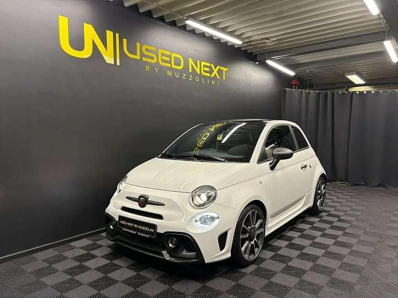 Blanc Utilisé 2023 Abarth 595 Turismo Citadine | 21 990 € (Prix juste) - Image 1/4