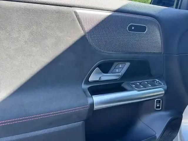 Occasion Mercedes EQA250+ AMG line 100 kW (136 ch) 2023 Argent iridium métallisé SUV