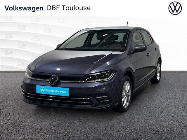Gris Utilisé 2022 VW Polo Style Berline | 20 989 € (Prix juste) - Image 1/4