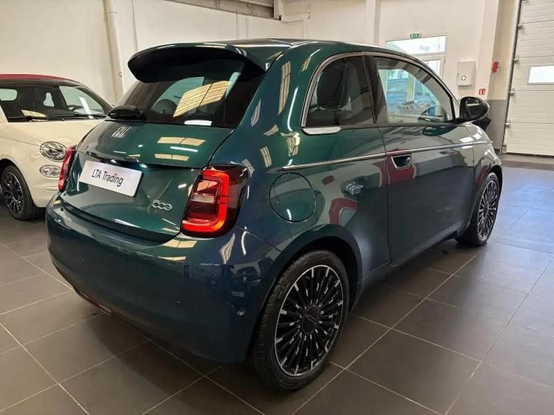 Vert Utilisé 2023 Fiat 500e La Prima Berline | 22 990 € (Prix cher) - Image 1/4