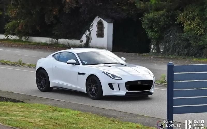 Blanc Occasion 2016 Jaguar F-Type Coupé | 44 500 € - Image 1/4
