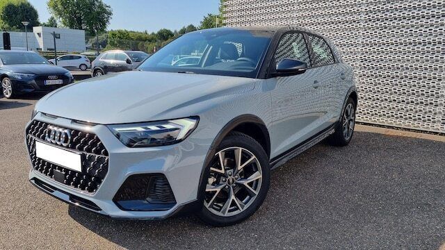 Gris flèche nacré Nouvelle 2024 Audi A1 S-Line Citadine | 32 990 € (Prix assez cher) - Image 1/4