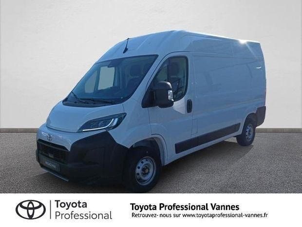 Blanc Nouvelle 2025 Toyota Proace Van | 32 900 € (Prix juste) - Image 1/4