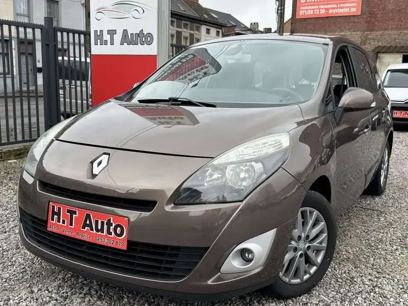 Bleu Utilisé 2010 Renault Scénic III Monospace | 2 999 € - Image 1/4
