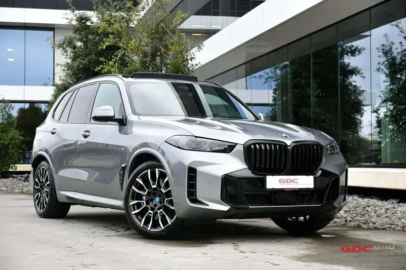 Gris Utilisé 2023 BMW X5 M Sport SUV | 94 999 € (Prix juste) - Image 1/4