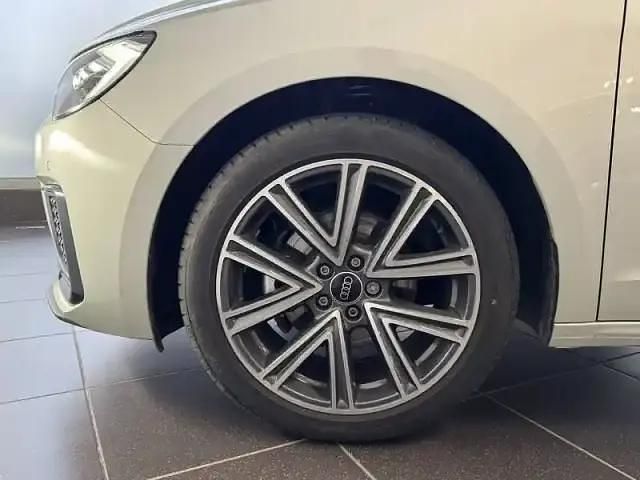 Occasion Audi A1 Sportback Sport 116 ch (85 kW) 2025 Argent rose metallise / arches et toit gris manathan Citadine