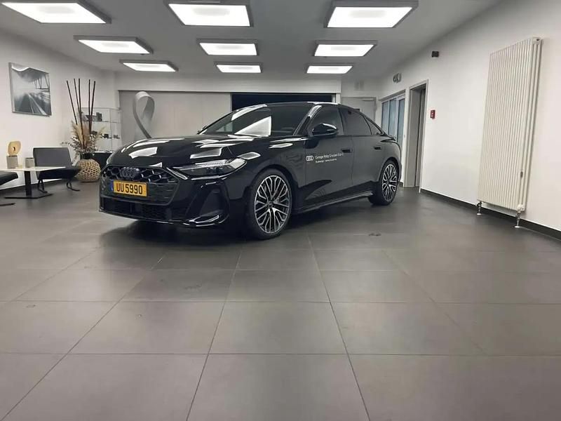Noir Utilisé 2025 Audi S5 Sport Berline | 81 948 € (Prix juste) - Image 1/4
