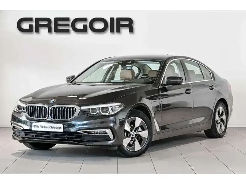 Gris Utilisé 2020 BMW 530e Luxury Line Berline | 41 900 € (Prix assez cher) - Image 1/4
