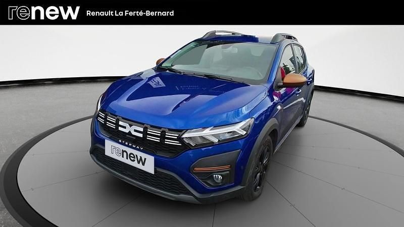 Bleu Utilisé 2024 Dacia Sandero Extreme Citadine | 16 990 € (Prix assez cher) - Image 1/4