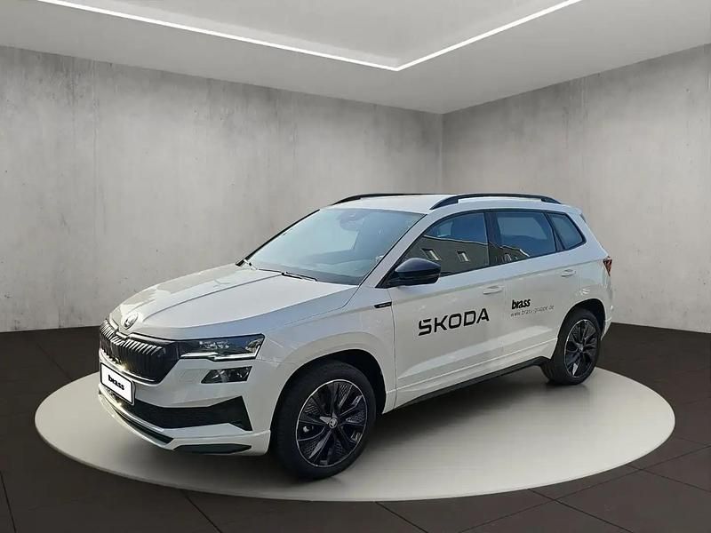 Blanc Utilisé 2025 Skoda Karoq SportLine SUV | 37 300 € (Prix assez cher) - Image 1/4